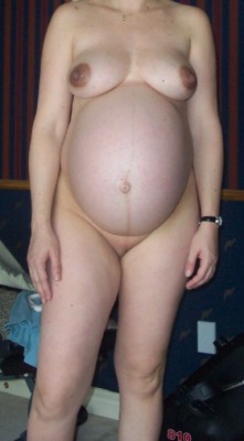 marriedmuff:  Who likes me pregnant?