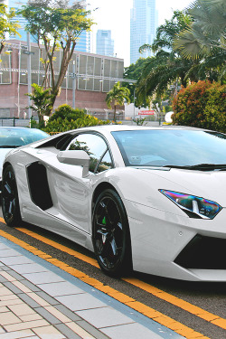 luxuryera:  Aventador | Source 