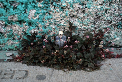 asylum-art:  Isaac Cordal - Cement Eclipses. Chiapas, Mexico. 2013 artisr on tumblr Isaac Cordal was in Mexico last year where he could give some new perspectives to his project Cement Eclipses. The Spanish artists so get inspired by the local folklore