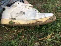 A filthy saturday in public - Part 1. Getting my sneakers a bit muddy and using them as ashtrays