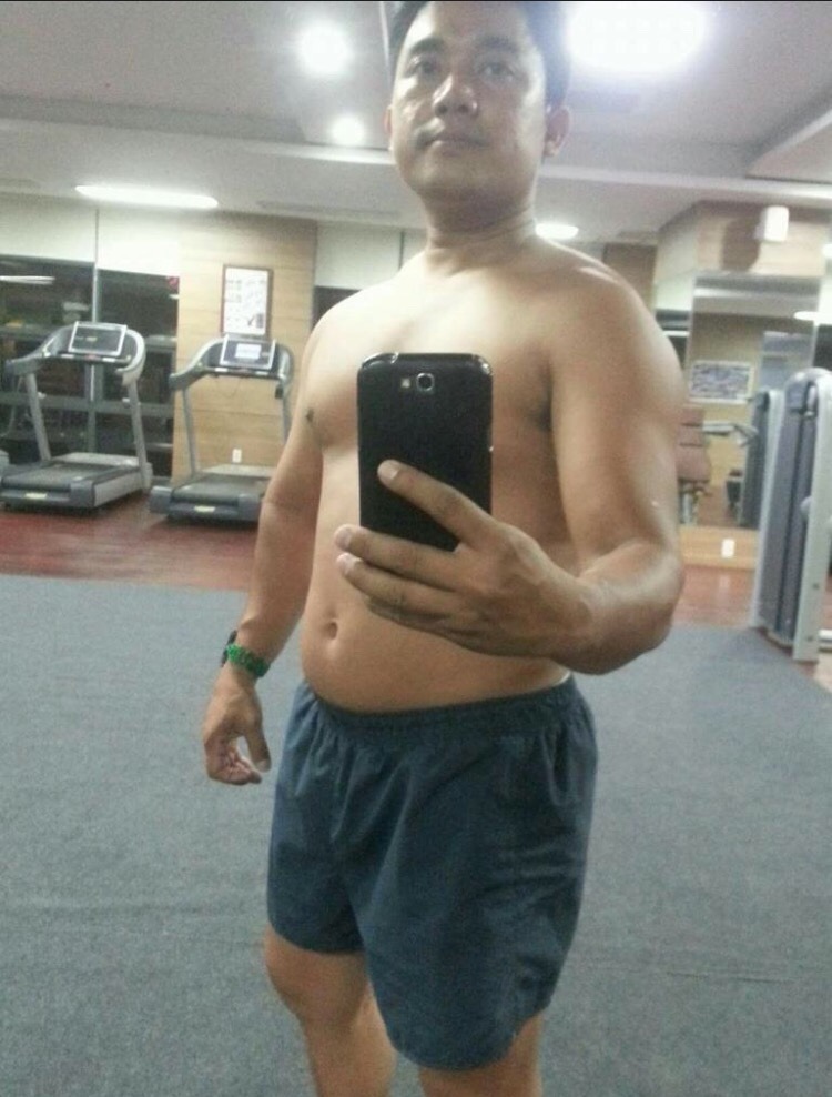 prosnix: iamyourfather99:  #Khmer Bear he only love big boy if you skinny or thin