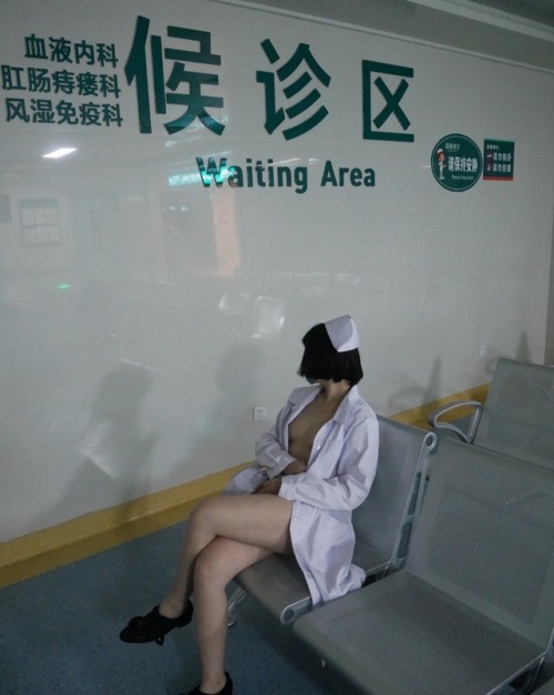 fuli-girl:  叛逆的骚护士 医院肆意露出