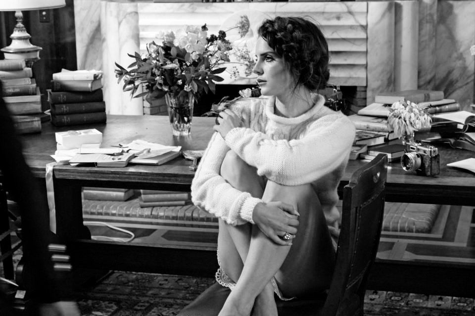 delrey4ever:Lana Del Rey - Vogue Australia (Behind the Scene)