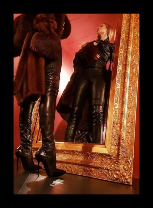 Sumptuous leather and the softest fur…they porn pictures