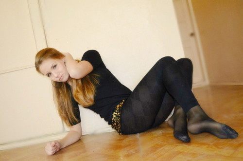 nylonchicks: nylonchicks.tumblr.com