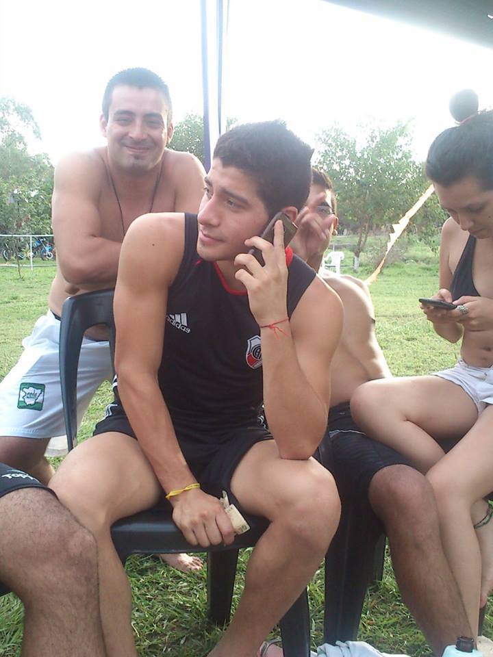 delfacebook:  PARTE 1 de otro de los hermanos. Encontré una tanda hermanos y está