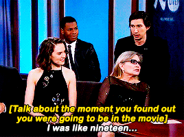 megans-fox:megans-fox:@carrieffisher: See?i don’t know how to write someone privately…..Help me obi 
