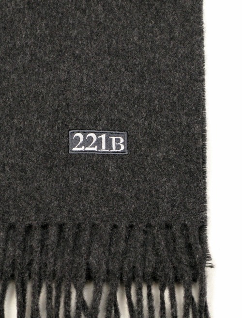 Graffiti Wool Sherlock Scarf - £36.99 This pure wool scarf from Lovarzi is decorated with two notab