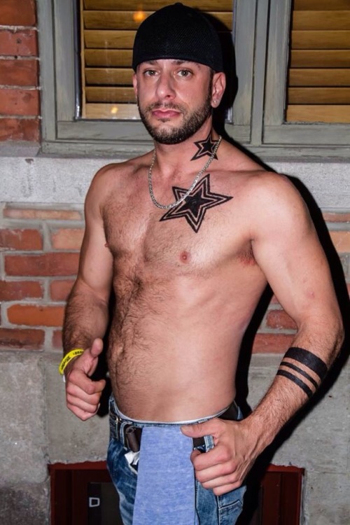 bradrioux:  Québec CITY gay pride 