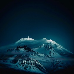 nevver:  Blue Monday, Andy Lee