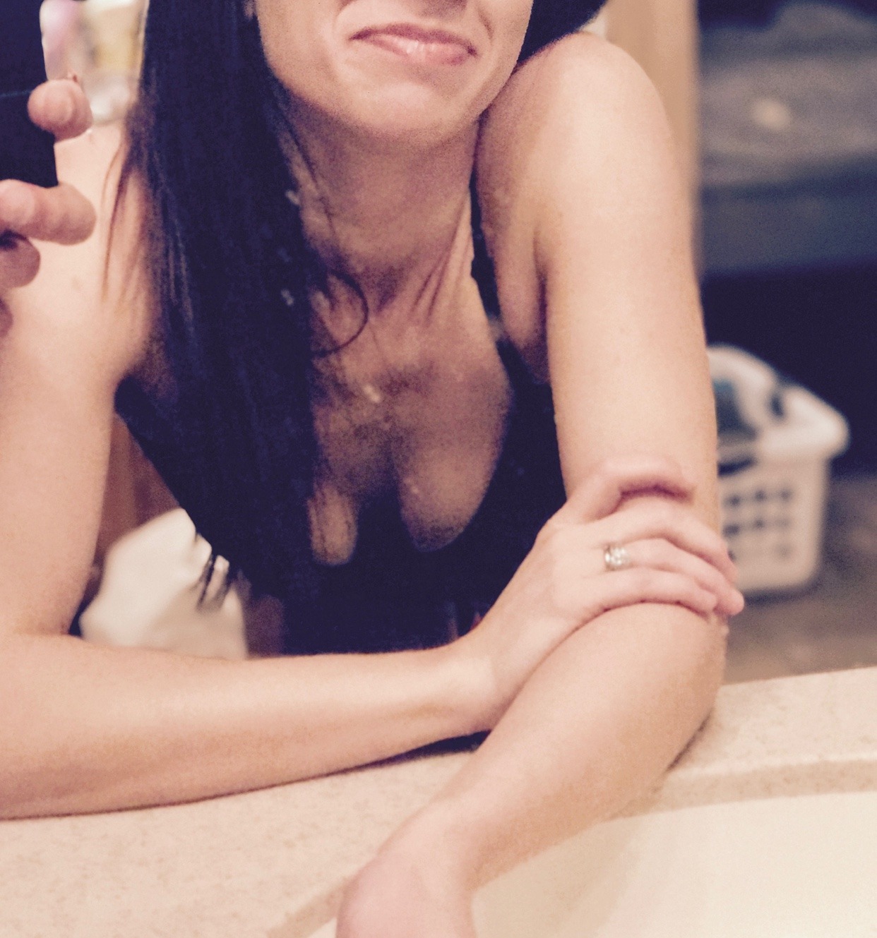 realhotwife88:  Saying that I love her mouth Is an understatement  ❤️️👄❤️️