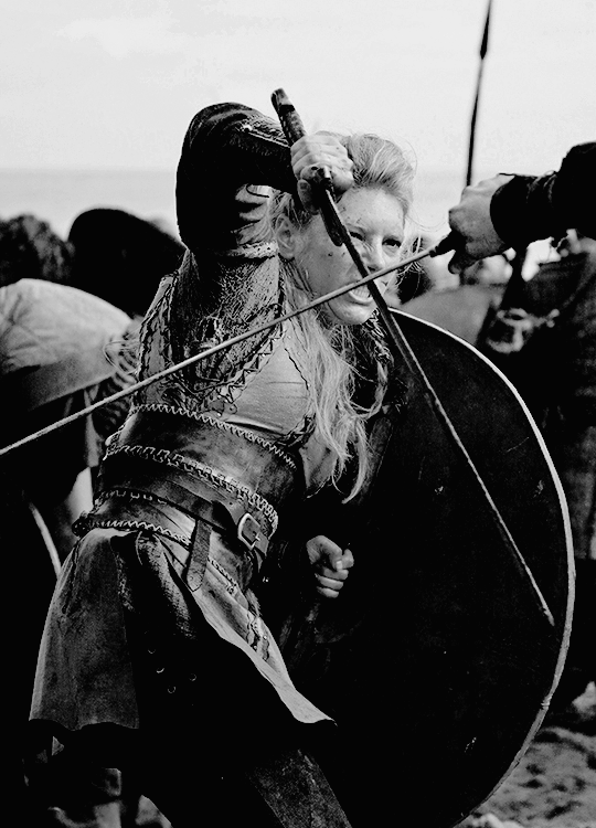 lagerthalothrok:  Photographed by Alex Miles Orellana   Lagertha is my spirit animal.