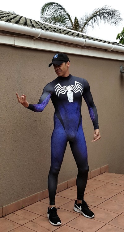 ffboy357:  A great spidie photoshoot by Legon. So, cool and sexy!