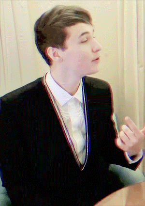 todanhowell:friendly reminder of how freaking good he looks suiting up 