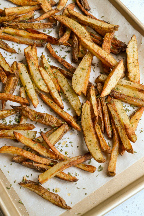 foodffs: Perfectly crispy and easy Air Fryer French Fries are always a hit.  Enjoy all the tast
