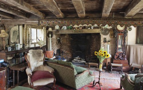 cair&ndash;paravel:Roses Farm, a cottage dating back to around 1285 (via).