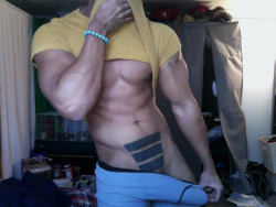 jockdays:  Active porn blog! I check out