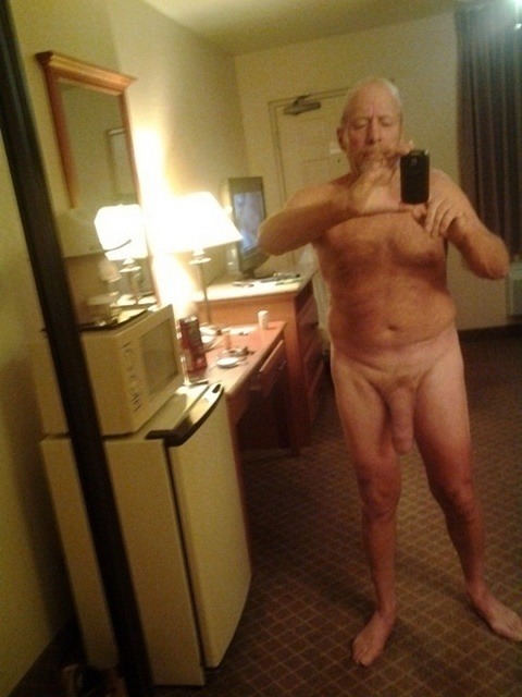 ridiculouslycocked:mirror grandpa