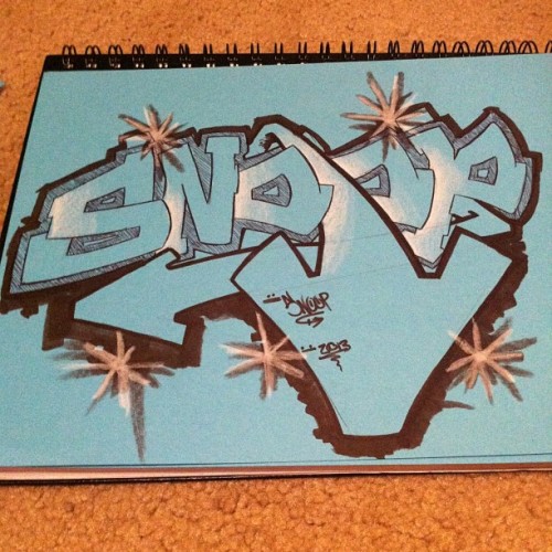 snoopygraff:  #graff #graffiti #art #street #streetart #blackbook #snoopy #blue #arrow #star #white #create #love #miami