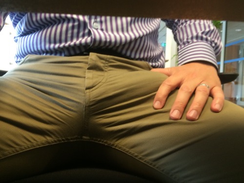 Sex hungnordic:Under desk bulge pictures