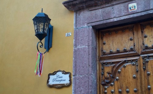 Doors. San Miguel de Allende, MéxicoPhoto: Jadiel Galicia
