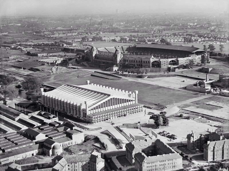 furtho:
“ Wembley Arena and Stadium, 1930s (via boodadley)
”
