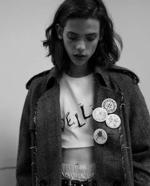 manniskorarkonstiga:   Erin Mommsen at Re:Quest Models photographed by Daniyel Lowden and styled by 