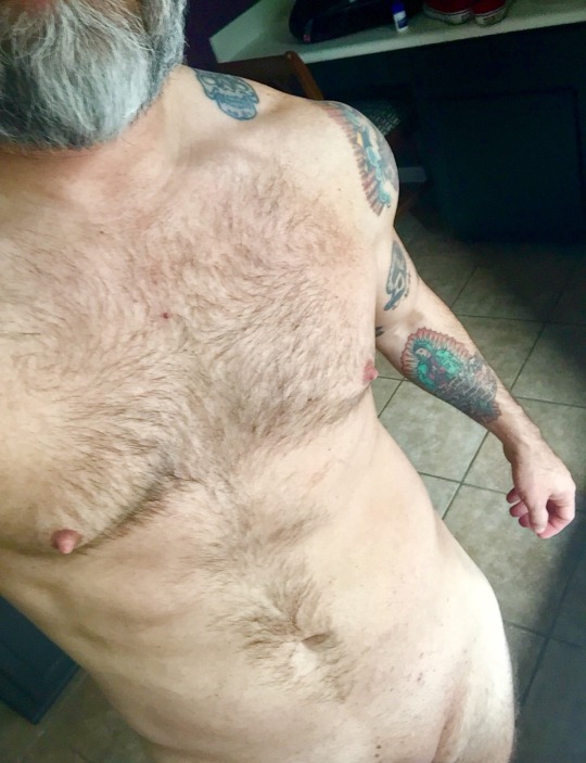 babyspice:  unknowntexan:  On Sundays I don’t ware a shirt. Ps: I need a tan  almost had a heart attack bc I thought jeffrey dean morgan leaked some nudes and then I realized you’re a real person … 