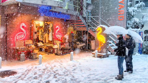tokyo-fashion:  Harajuku in the snow over the weekend! Made a Tokyo snow video for YouTube and posted 1920x1080 versions of these pics on Flickr. 