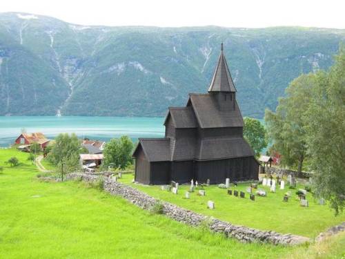 Urnes Stave Church (Luster, Norway), built around 1130 AD or shortly afterwards.