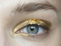 lamorbidezza:  Make-up at Barbara Bui Spring