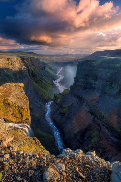 sublim-ature:  Fossá Valley, IcelandTrevor