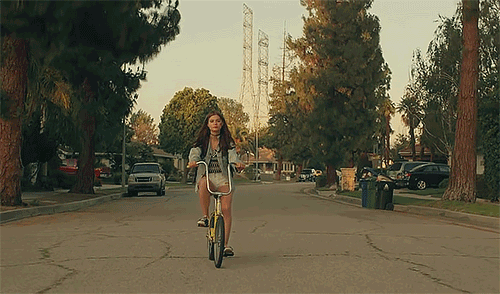 czernyi:favorite wlw couples in music videos [1/?]girls like girls - hayley kiyokoSaw your face, hea