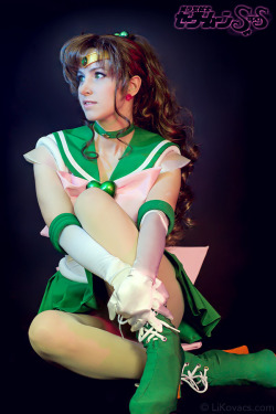 cosplay-photography:  Super Sailor Jupiter by pikminlink 