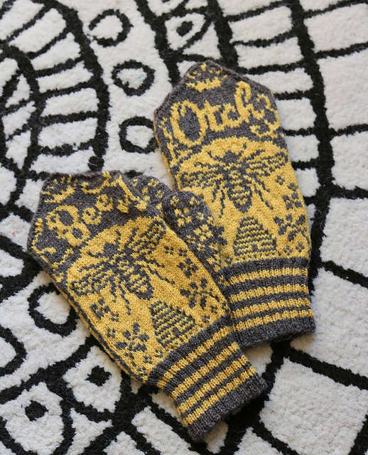 myrrimyrr:  Drunk Girl Designs does it again with Hey Bee-Otch on Ravelry!  