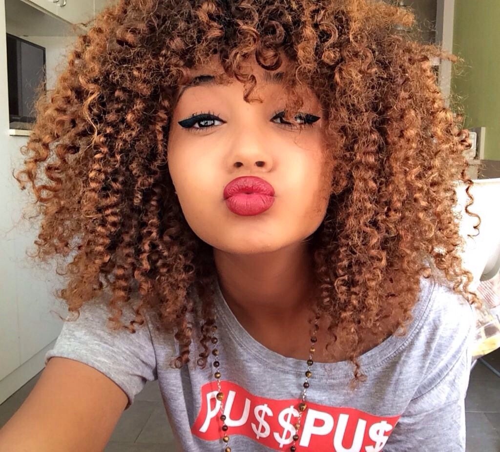 Short hairstyles for black women curly hair