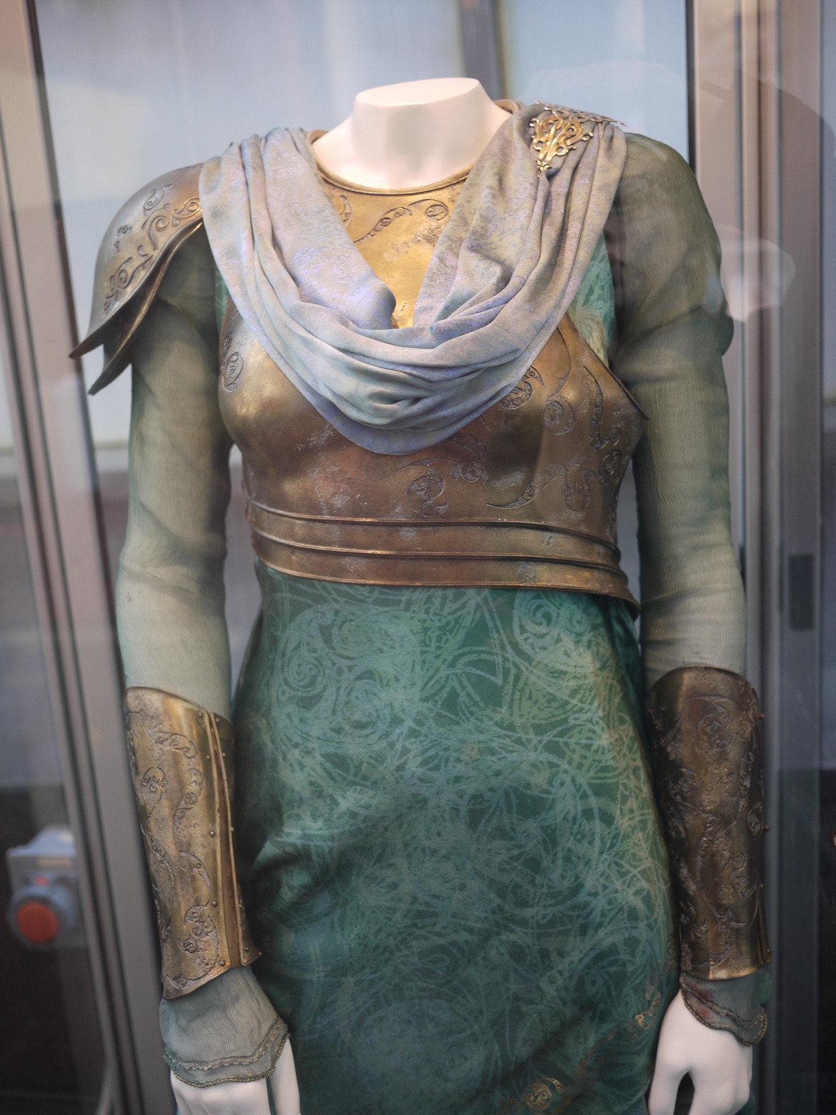 vaeln17:  Frigga and Sif costumes  (x)  