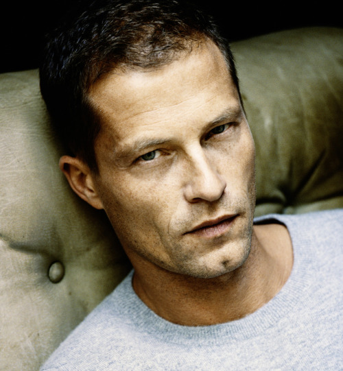 barefoot-rats:  Til Schweiger (VIII) http://barefoot-rats.tumblr.com/tagged/Til-Schweiger 