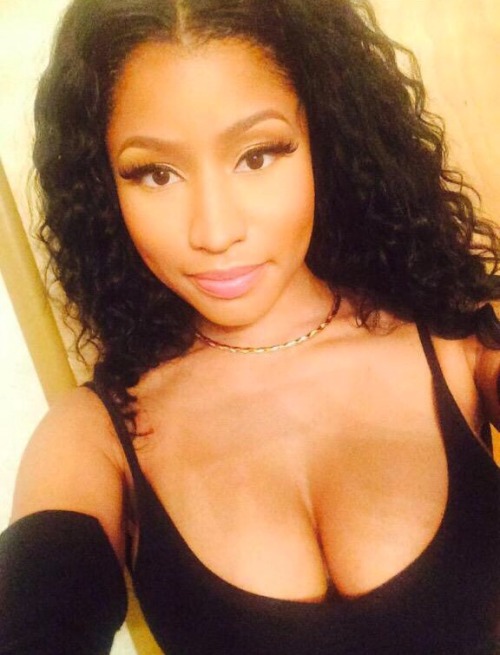 inferencing:  Nicki Minaj is literal goals 😩😩😍 