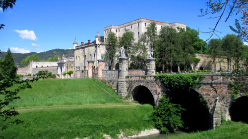 The Castle of Catajo – in the Euganean Hills, on the road from Padua to Battaglia Terme.(via i