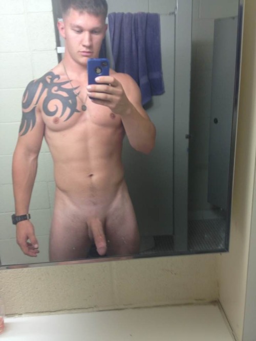 fuckyeahhugepenis: marinecocks: marinecocks.tumblr.com Cute smile tho