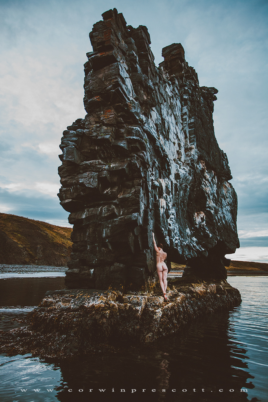 corwinprescott:  “Arctic Nudes Workshop”Iceland 2016Holy shit I’m finally finding