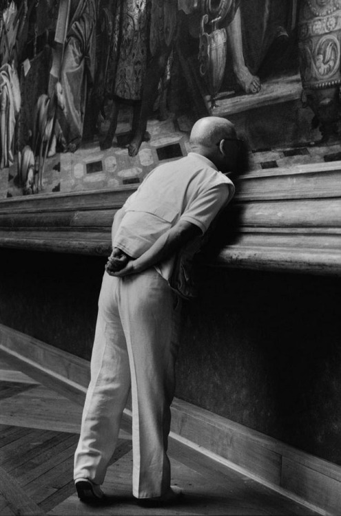 last-picture-show: Alécio de Andrade, The Louvre an it’s Visitors, 1980s