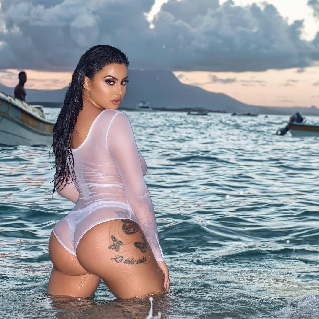 dj-bibbs:  Liyaavuitton photos by J_alexphotos   https://dj-bibbs.tumblr.com/