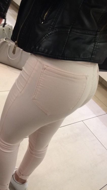 luxxurs:  🍑