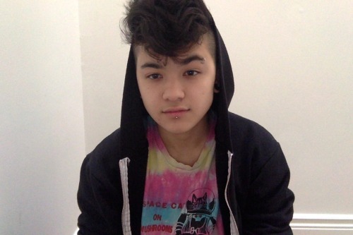 alientwink96: cold, sickly and stressed