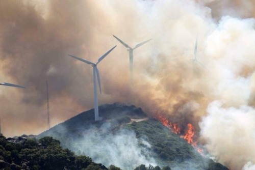 Fires in Spain! (Wind turbines)Fires in California (lake & plane)There are a lot of flooding and