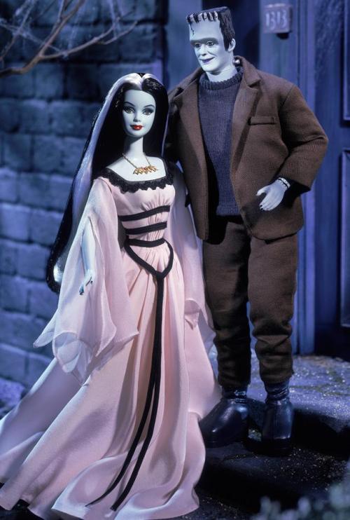 90s-2000sgirl: Barbie & Ken Gift CollectionThe Munsters (2001)The Adams Family (2000)