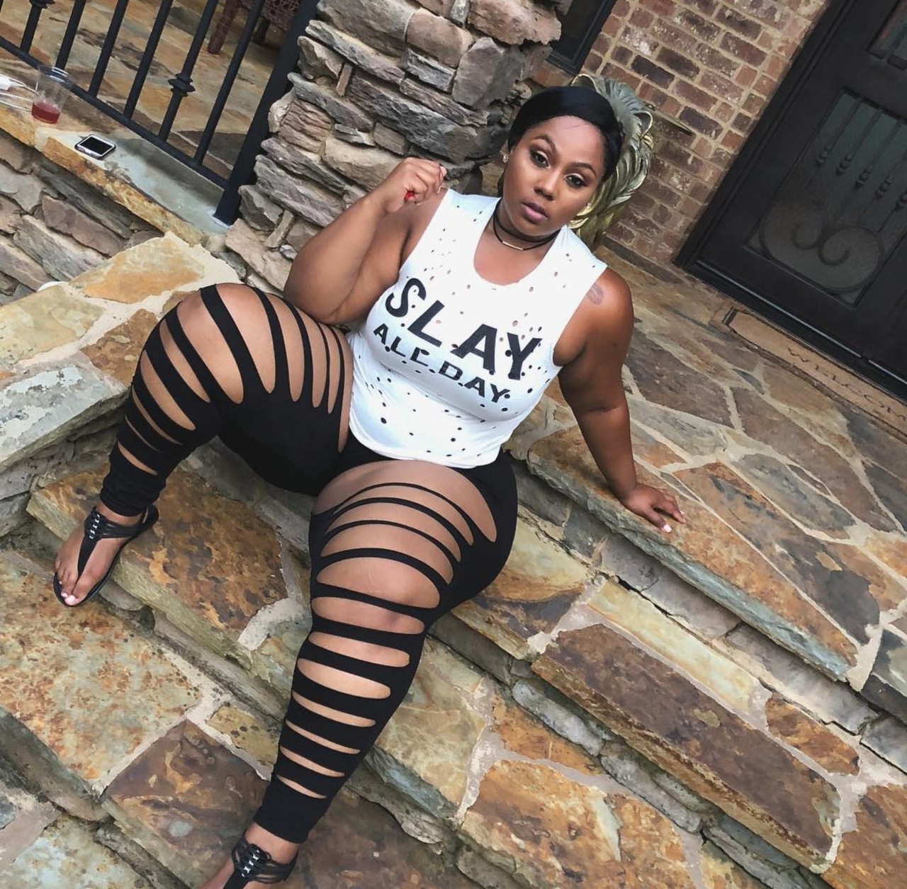 hemifever:Missdivakurves any day anytime