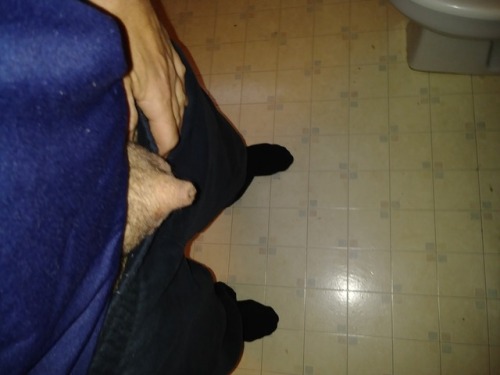 Here is a submission from a tall friend of mine.  He is 6′4″ with an awesome cock.  His dick gets to